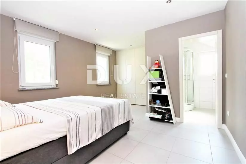 3-bedroom Villa In Poreč, Croatia (352 M²)