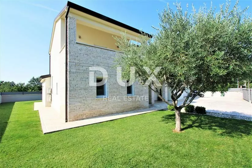 3-bedroom Villa In Poreč, Croatia (352 M²)