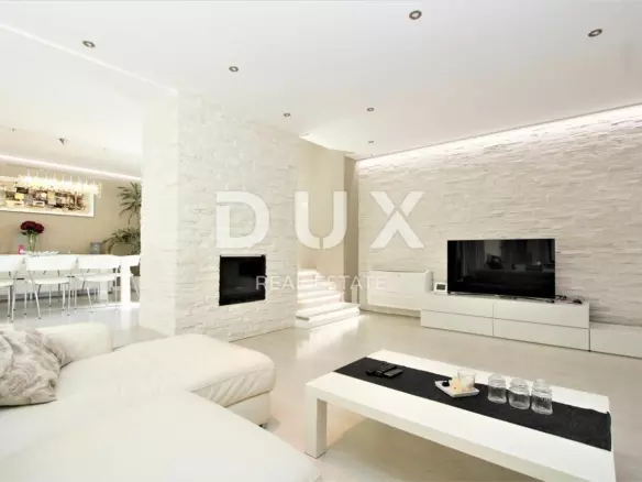 3-bedroom Villa In Poreč, Croatia (352 M²)