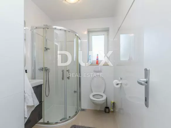 3-bedroom Apartment In Kremenići, Croatia (100 M²)