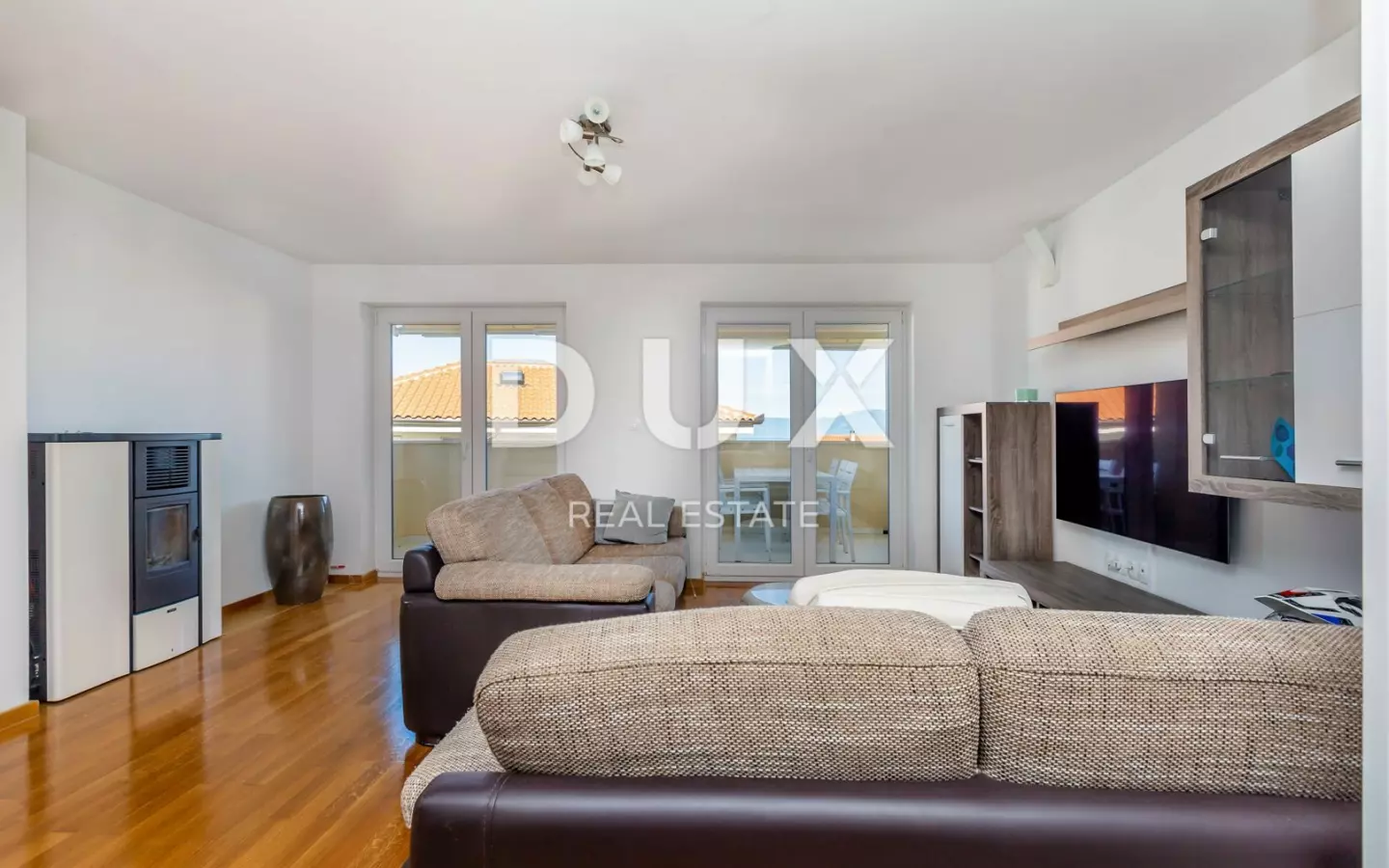 3-bedroom Apartment In Kremenići, Croatia (100 M²)
