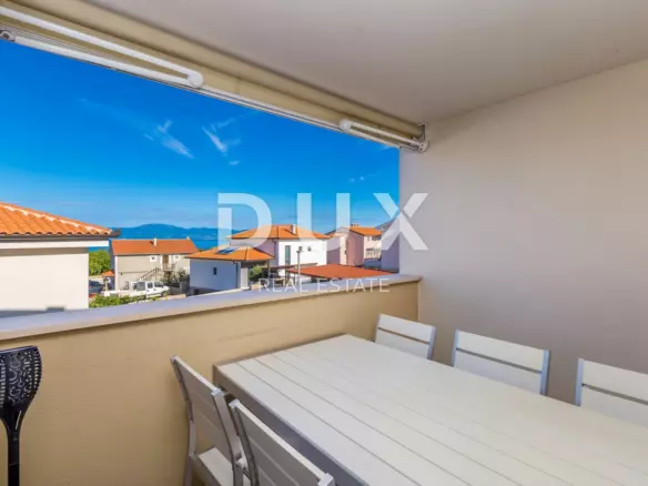 3-bedroom Apartment In Kremenići, Croatia (100 M²)