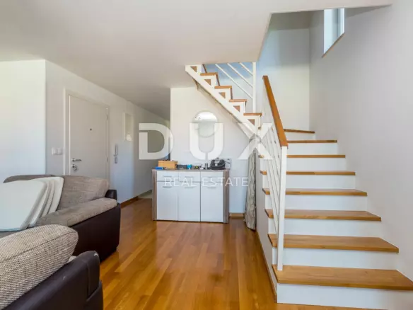 3-bedroom Apartment In Kremenići, Croatia (100 M²)