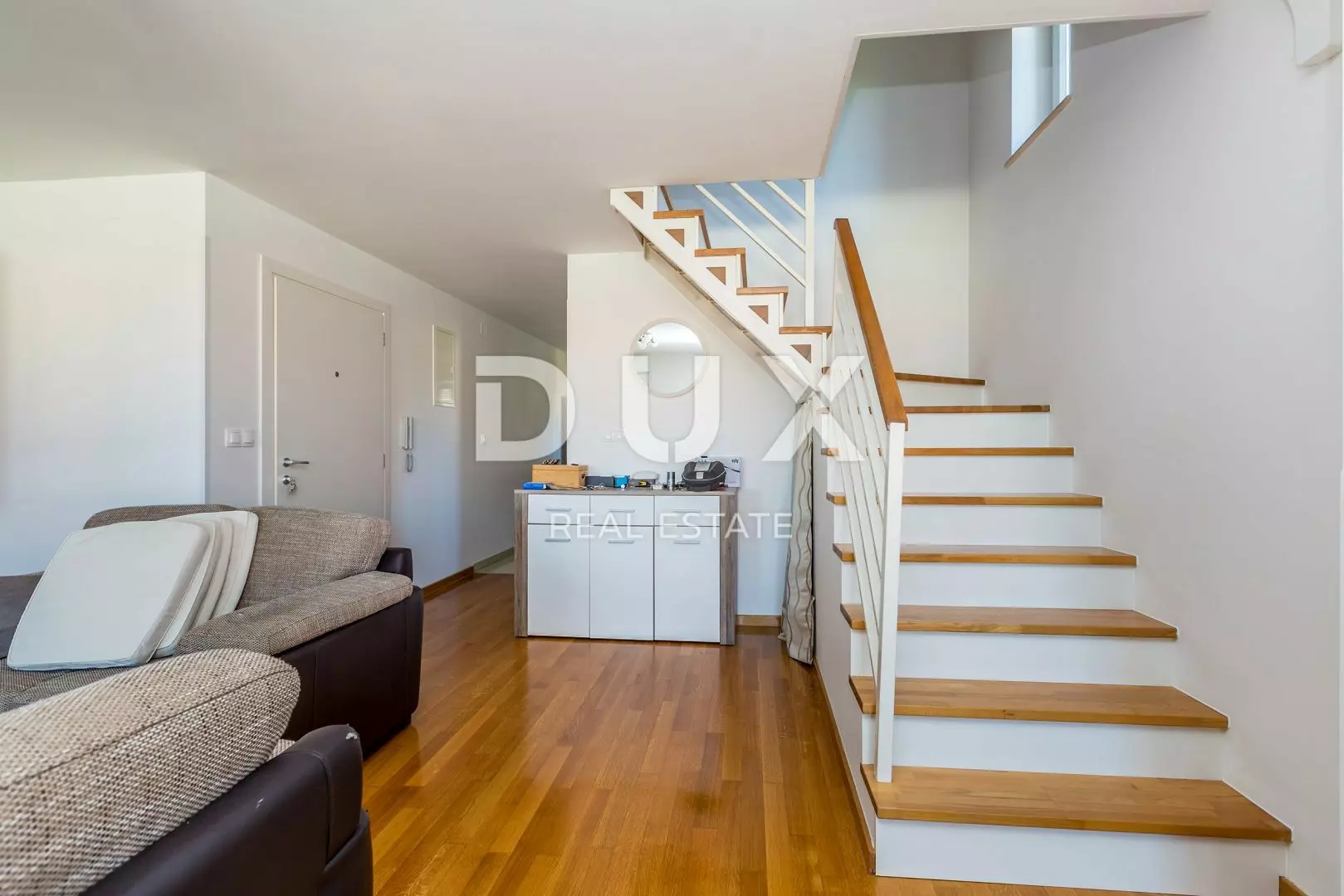 3-bedroom Apartment In Kremenići, Croatia (100 M²)