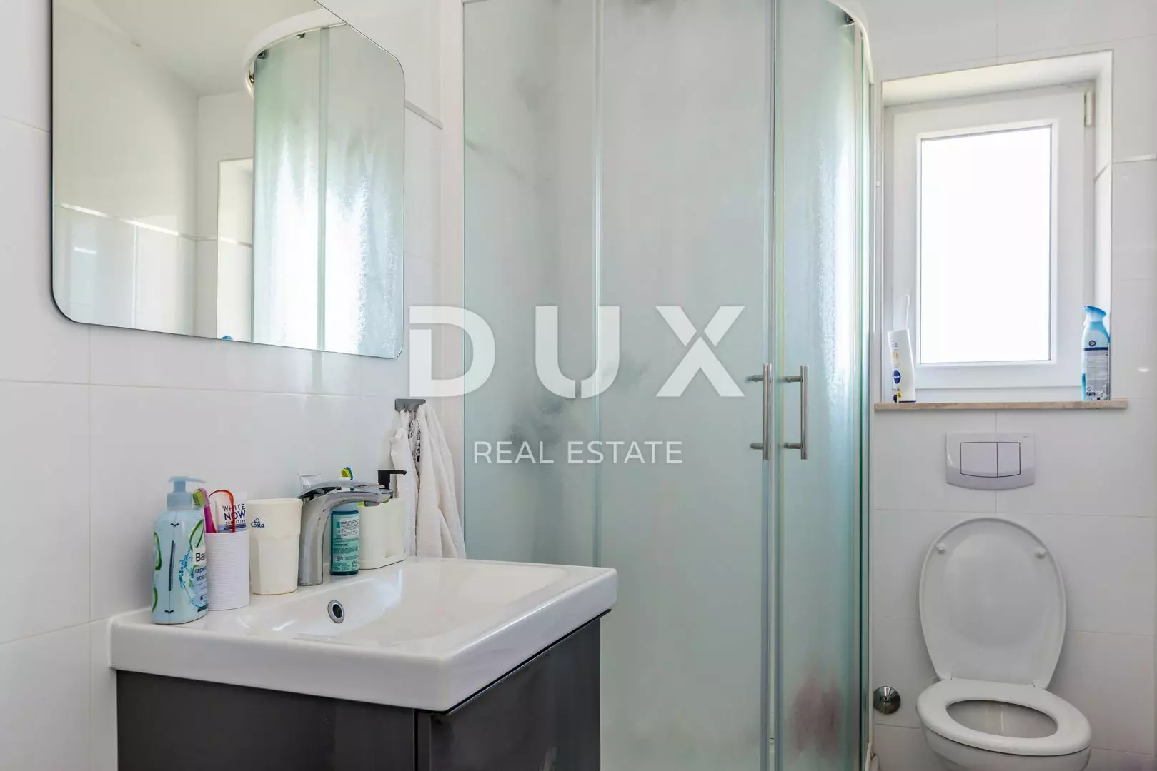 3-bedroom Apartment In Kremenići, Croatia (100 M²)