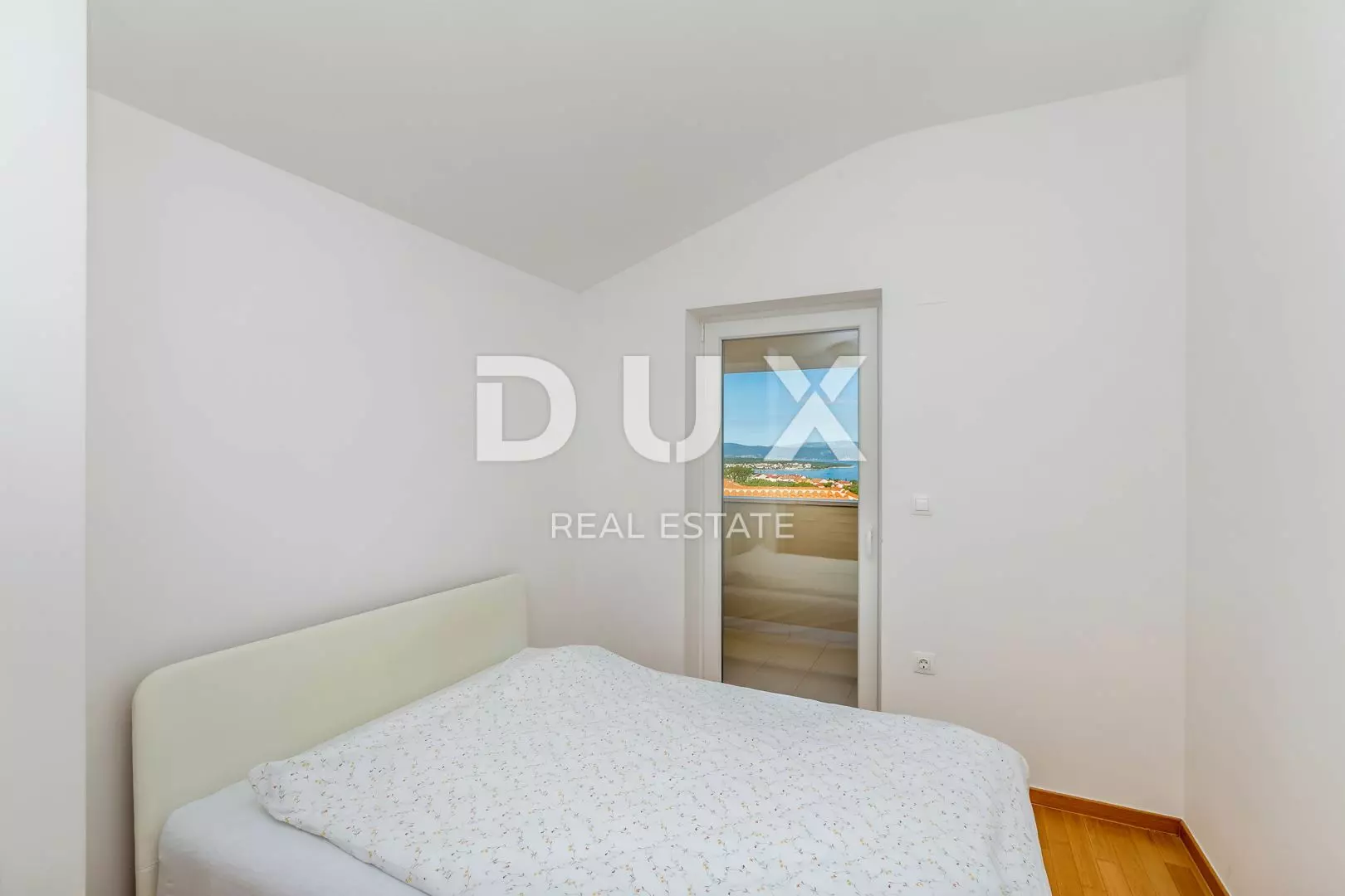 3-bedroom Apartment In Kremenići, Croatia (100 M²)