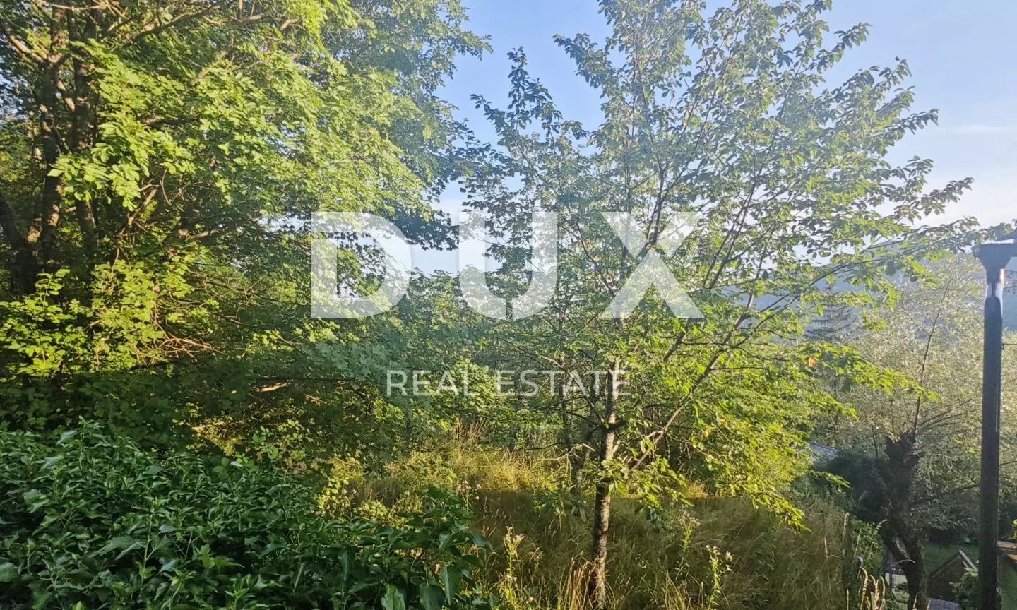 Land In Jušići, Croatia (1.037 M²)