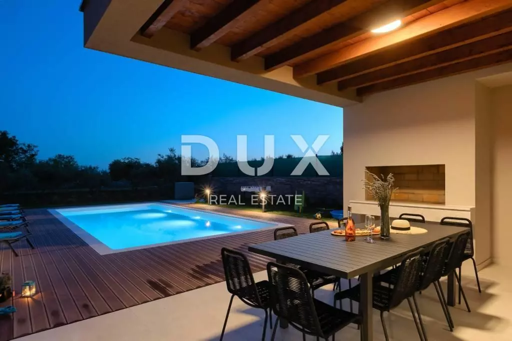 5-bedroom Villa In Štokovci, Croatia (272 M²)