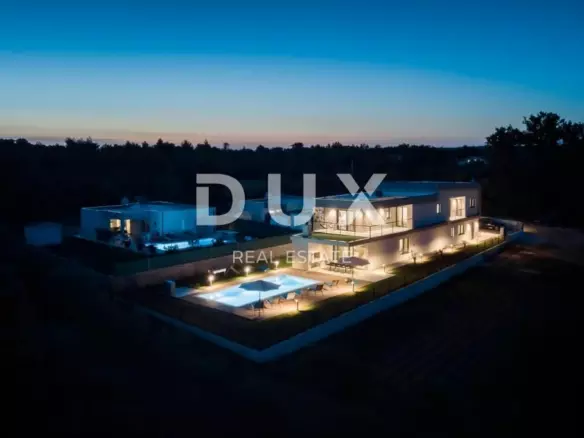 5-bedroom Villa In Štokovci, Croatia (272 M²)
