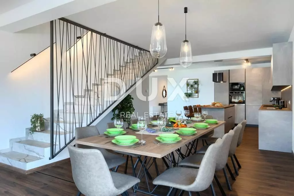 5-bedroom Villa In Štokovci, Croatia (272 M²)