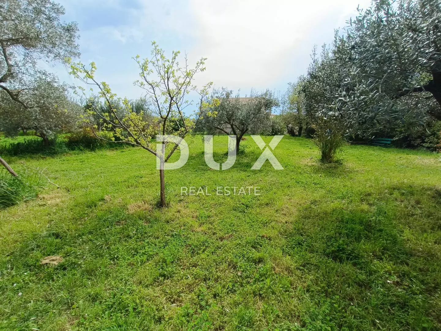1712829887_img_20240410_144631-3d1c9e Land In Galižana, Croatia (848 M²)