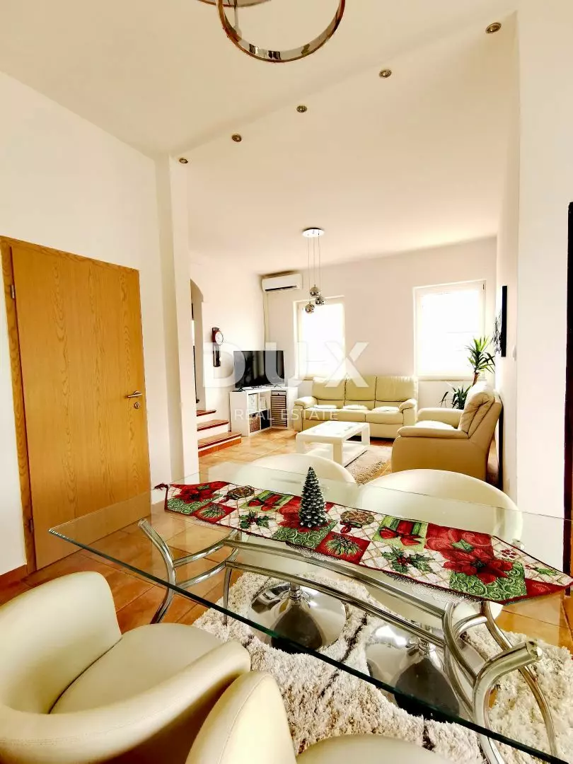 4-bedroom Apartment In Njivice, Croatia (148 M²)