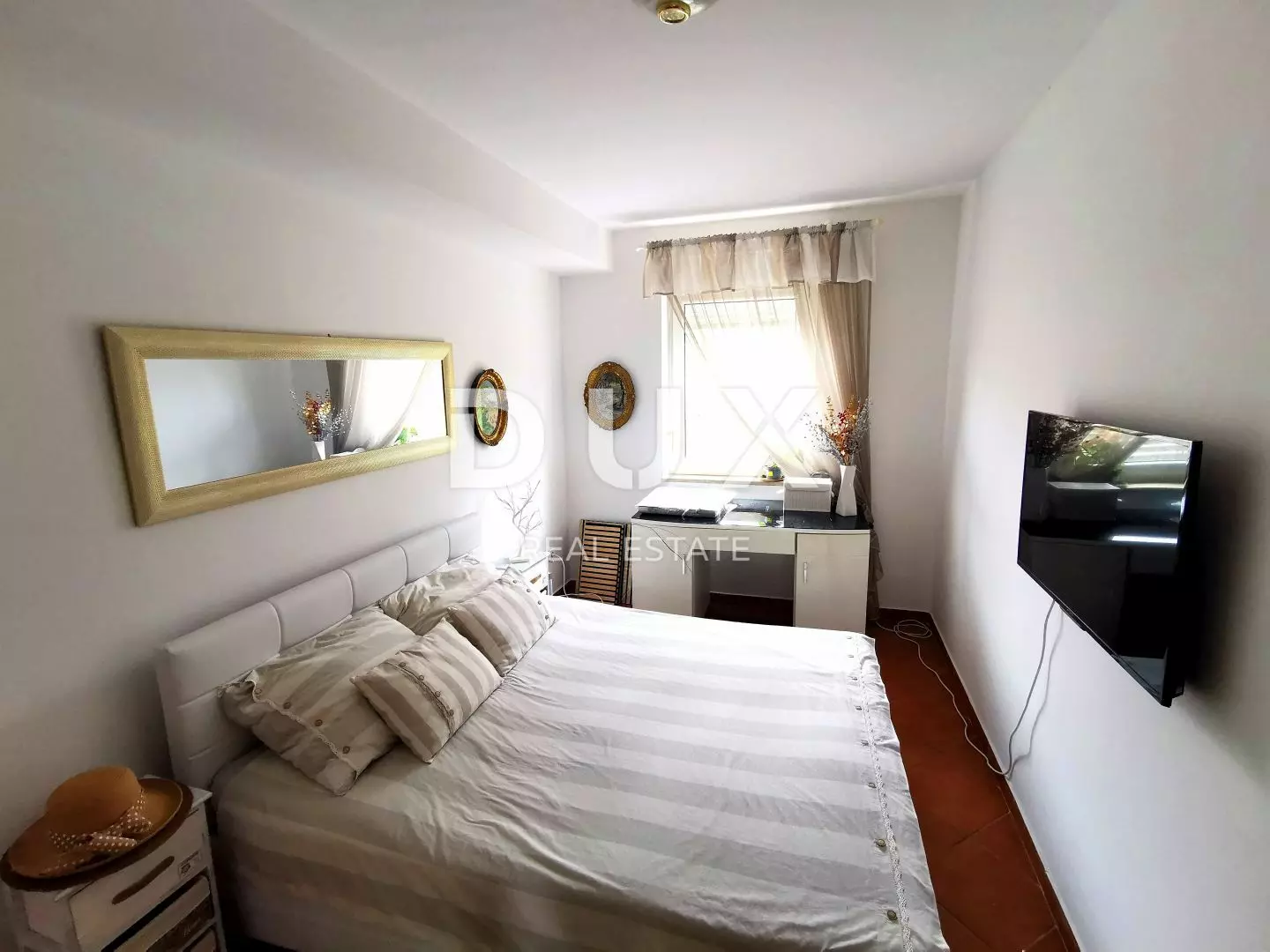 4-bedroom Apartment In Njivice, Croatia (148 M²)