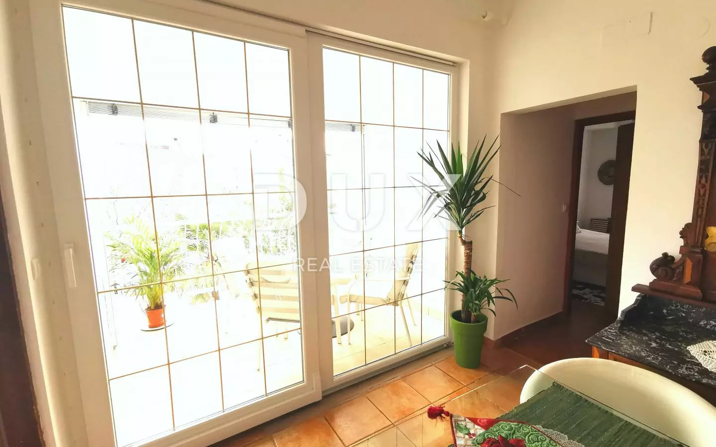 4-bedroom Apartment In Njivice, Croatia (148 M²)