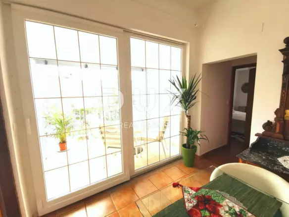 4-bedroom Apartment In Njivice, Croatia (148 M²)