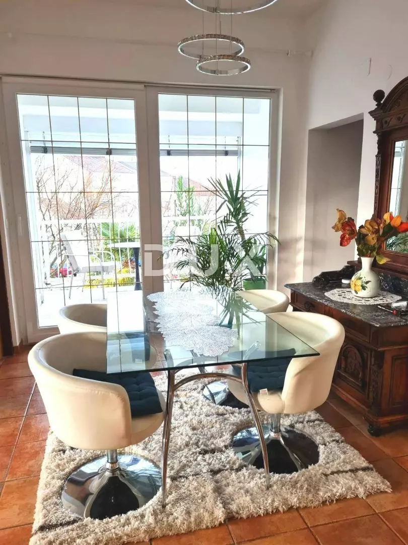 4-bedroom Apartment In Njivice, Croatia (148 M²)