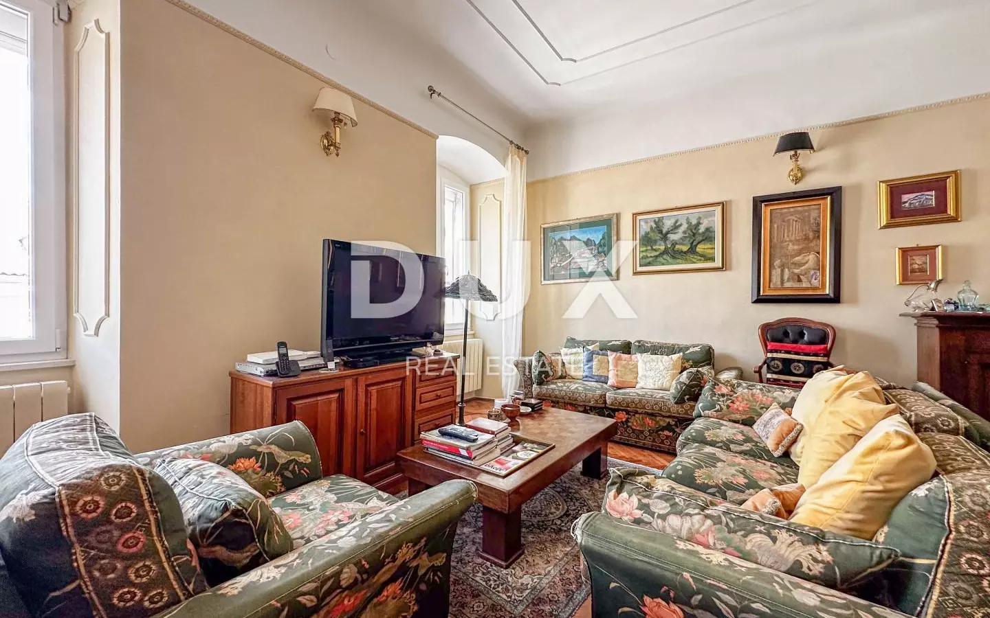 5-bedroom Apartment In Centar, Croatia (144 M²)