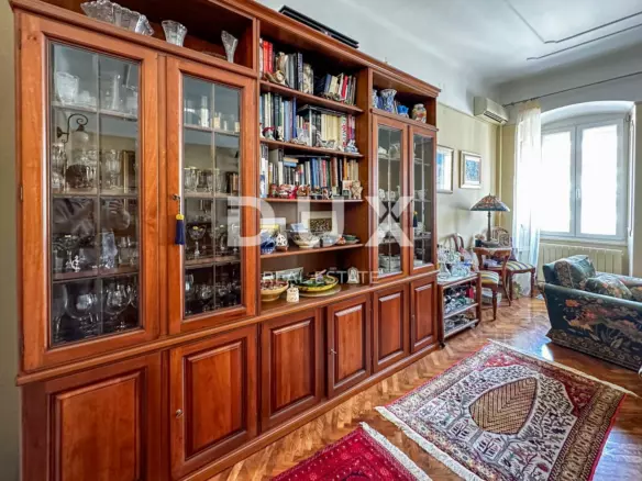 5-bedroom Apartment In Centar, Croatia (144 M²)