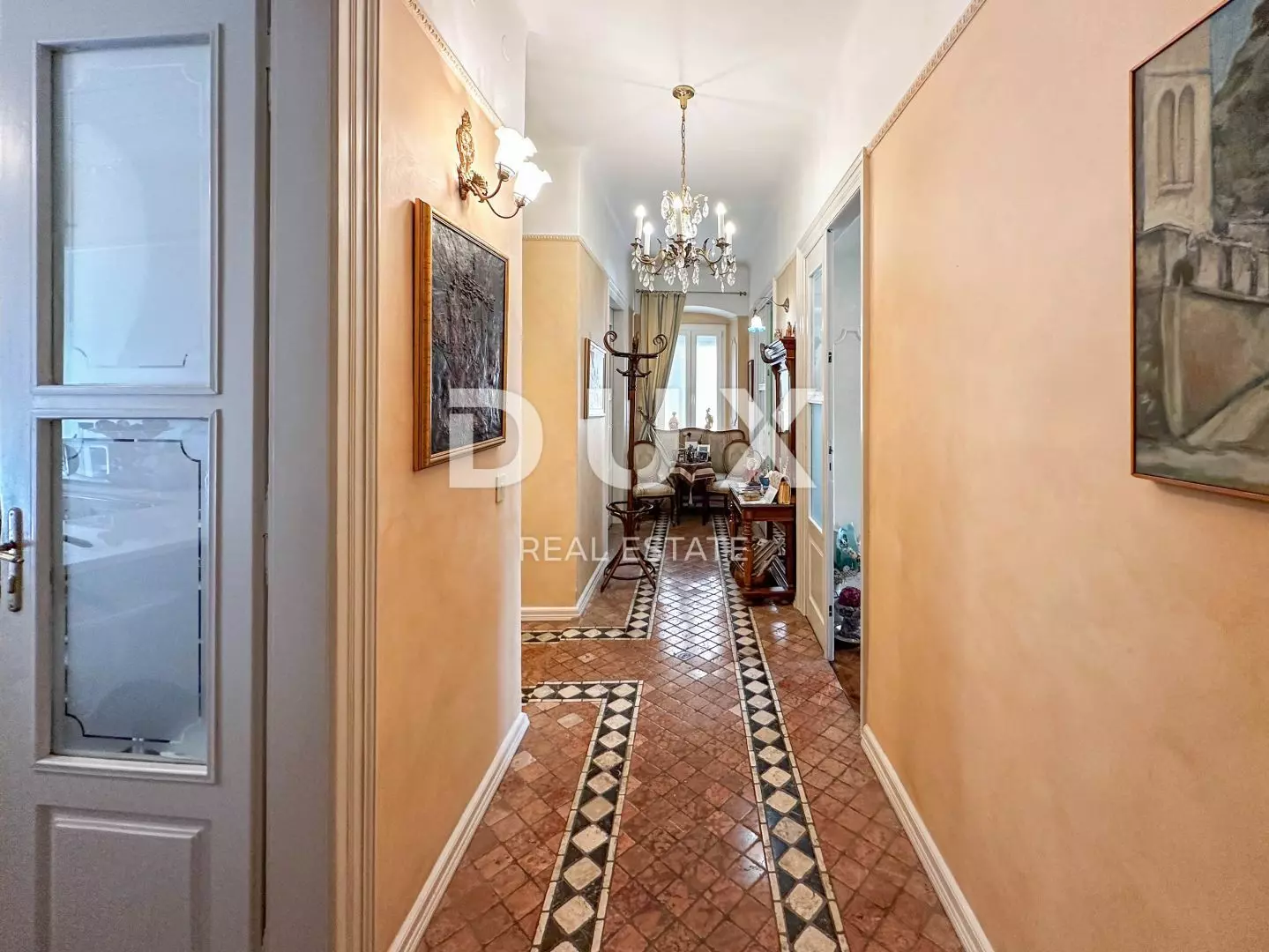 5-bedroom Apartment In Centar, Croatia (144 M²)