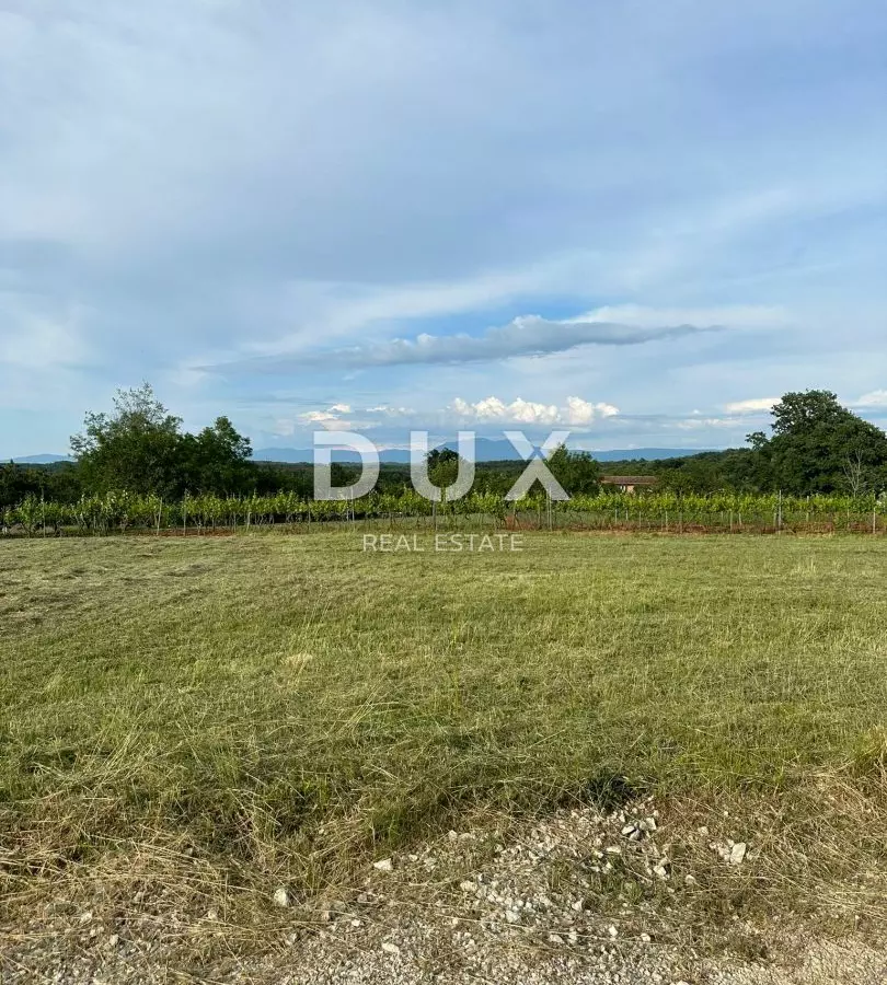 Land In Žminj, Croatia (757 M²)