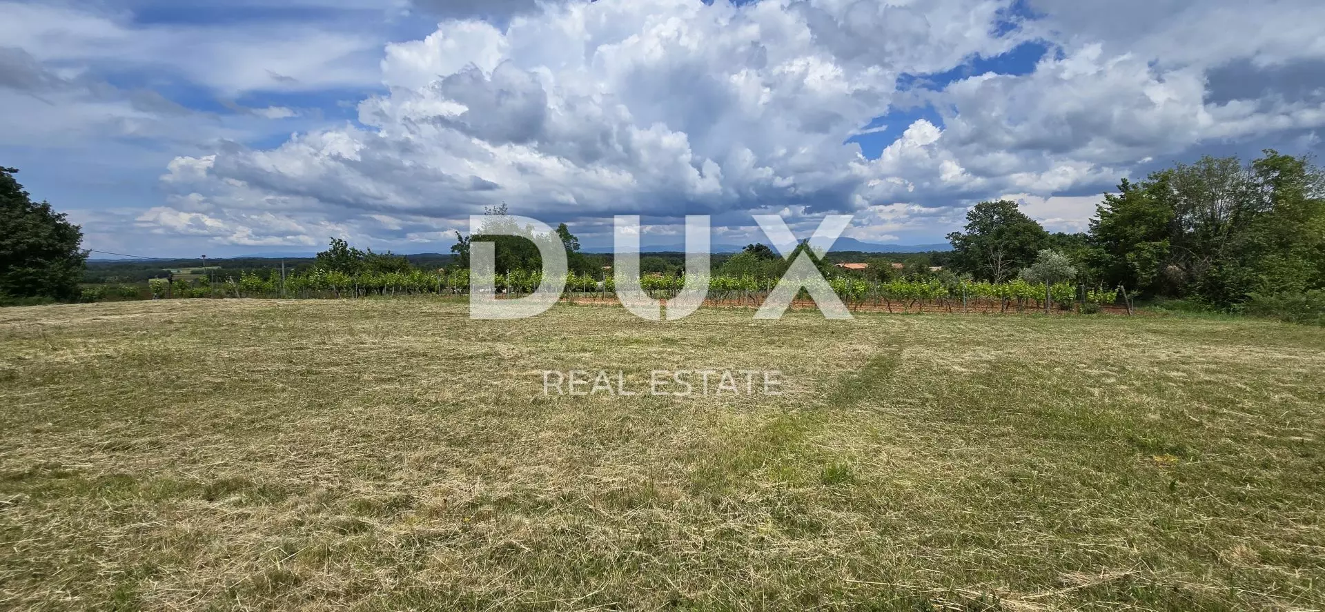 Land In Žminj, Croatia (757 M²)