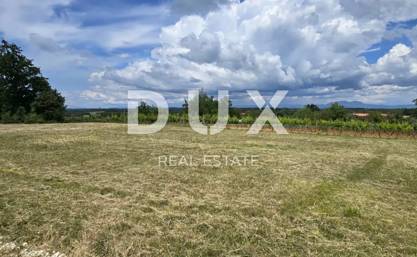 Land In Žminj, Croatia (757 M²)
