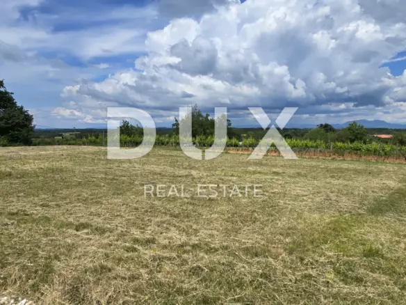 Land In Žminj, Croatia (757 M²)