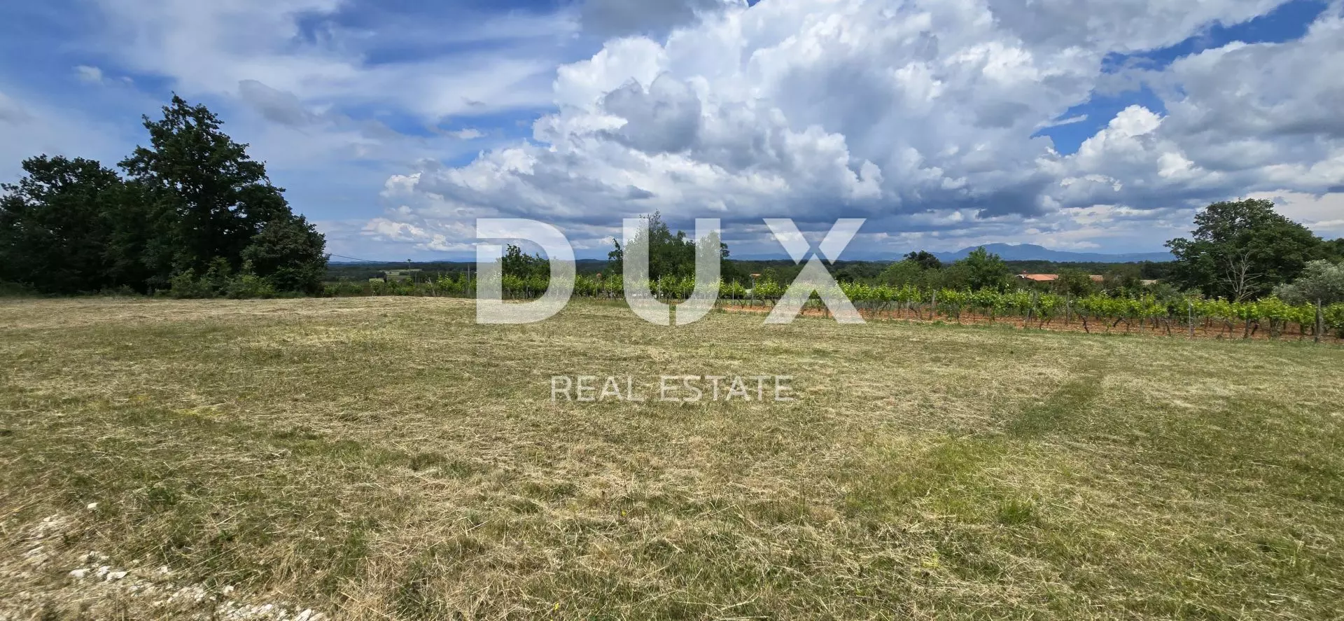Land In Žminj, Croatia (757 M²)