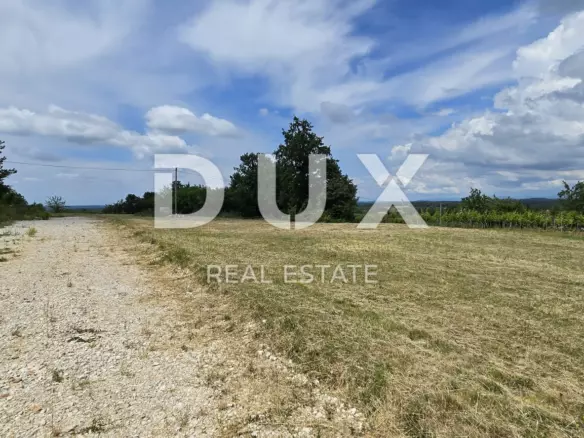 Land In Žminj, Croatia (1.395 M²)