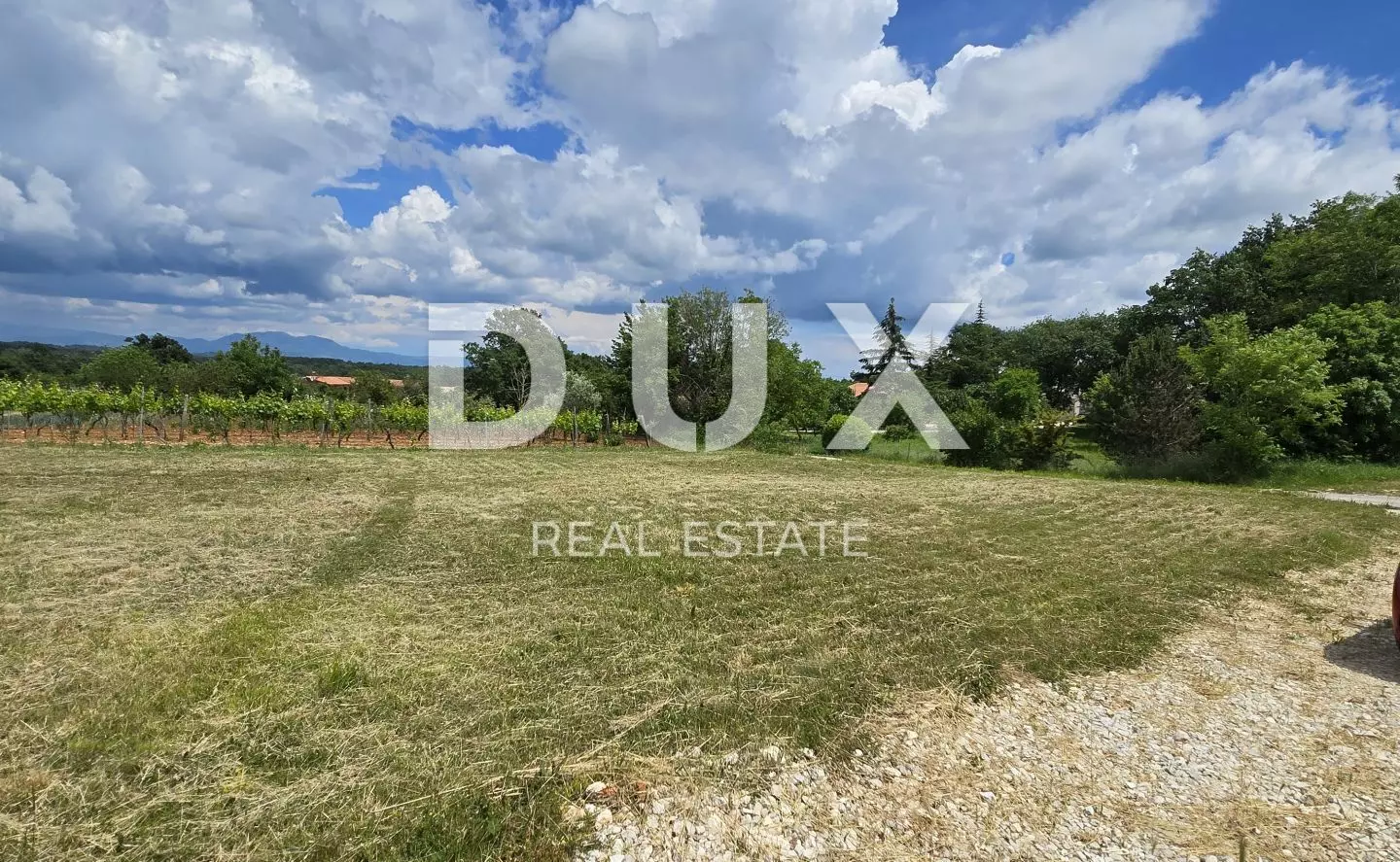 Land In Žminj, Croatia (757 M²)
