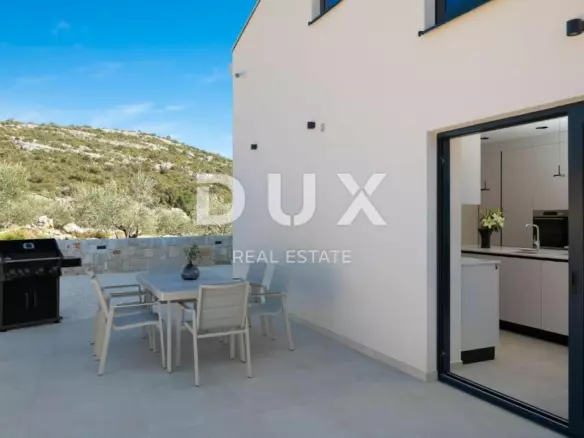 5-bedroom Villa In Bilin Dolac, Croatia (310 M²)