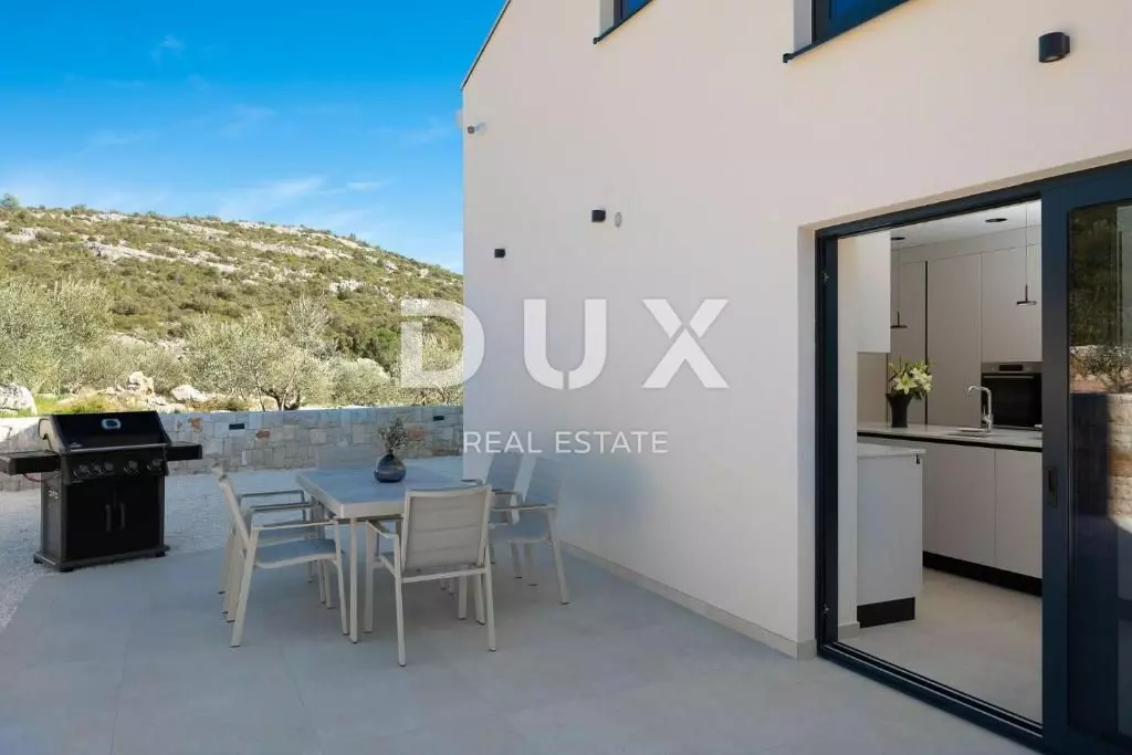 5-bedroom Villa In Bilin Dolac, Croatia (310 M²)