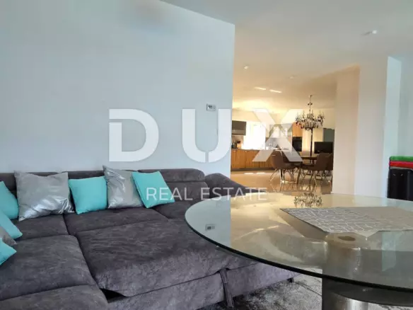 4-bedroom Villa In Rovinj, Croatia (236 M²)