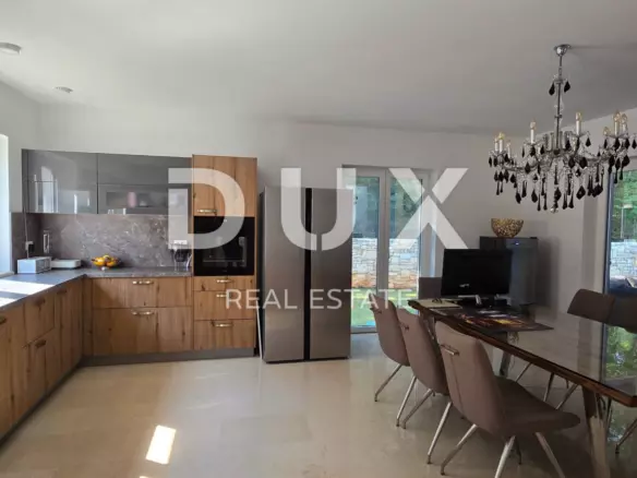 4-bedroom Villa In Rovinj, Croatia (236 M²)