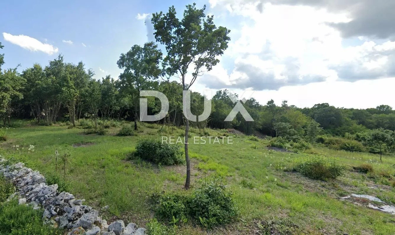 Land In Svetvinčenat, Croatia (1.339 M²)