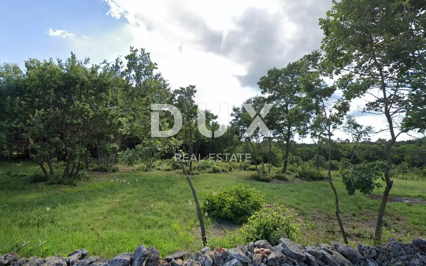 Land In Svetvinčenat, Croatia (1.339 M²)