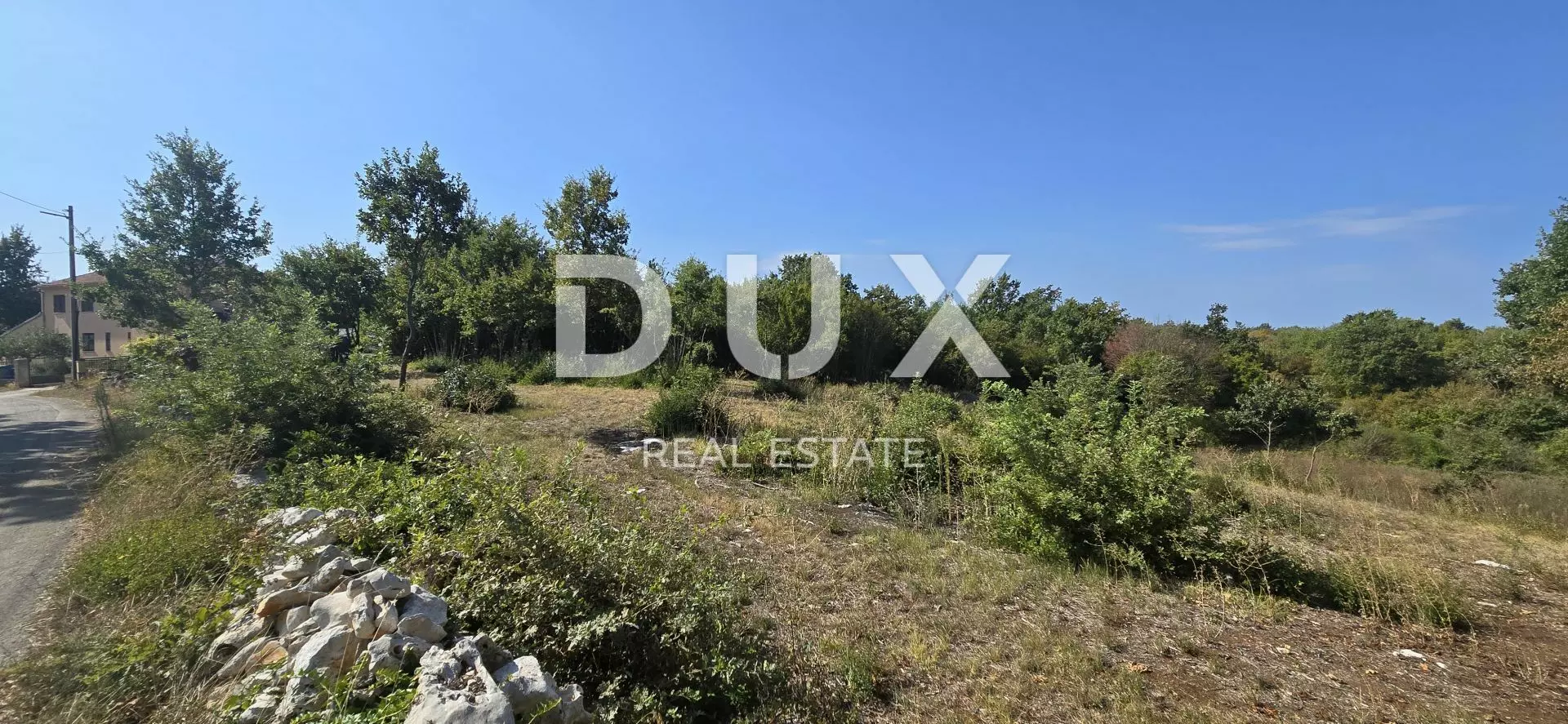 1725452179_20240904_104203-d4d28e Land In Svetvinčenat, Croatia (1.339 M²)