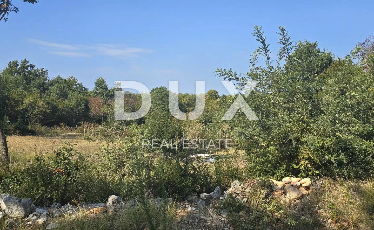 Land In Svetvinčenat, Croatia (1.339 M²)