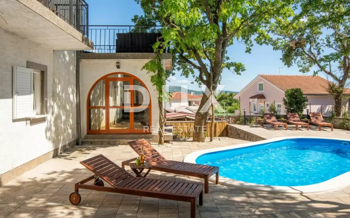 8-bedroom Villa In Kornić, Croatia (250 M²)