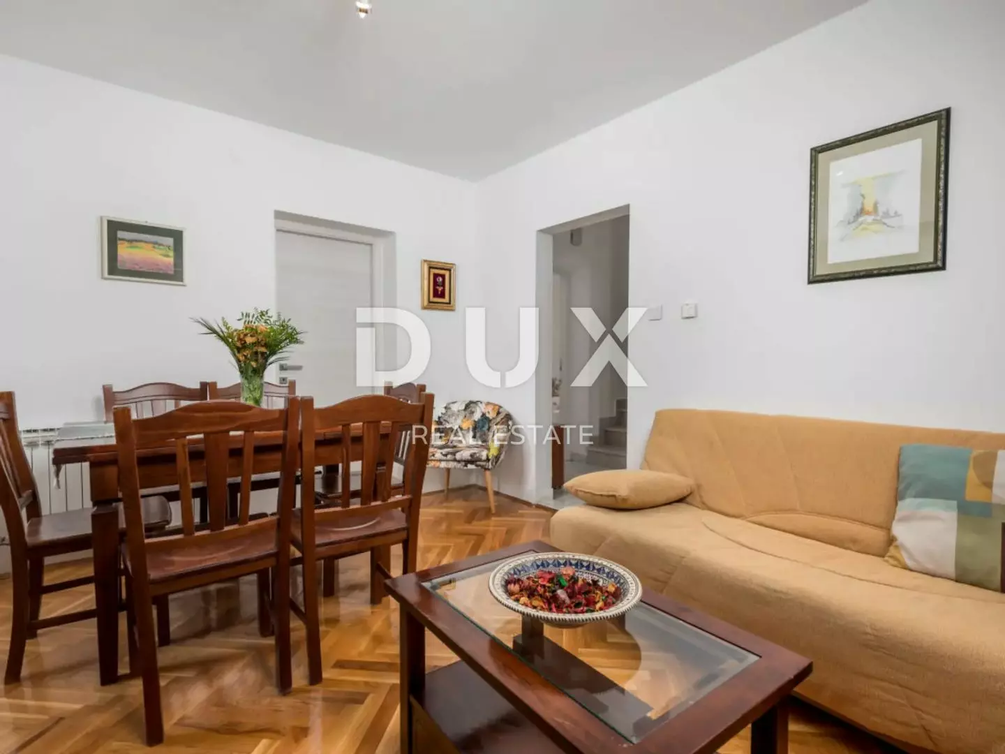 1728029990_tr_h-1200w-1600pr-truefo-auto-8-4c6a6f 8-bedroom Villa In Kornić, Croatia (250 M²)