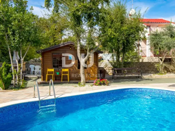 8-bedroom Villa In Kornić, Croatia (250 M²)