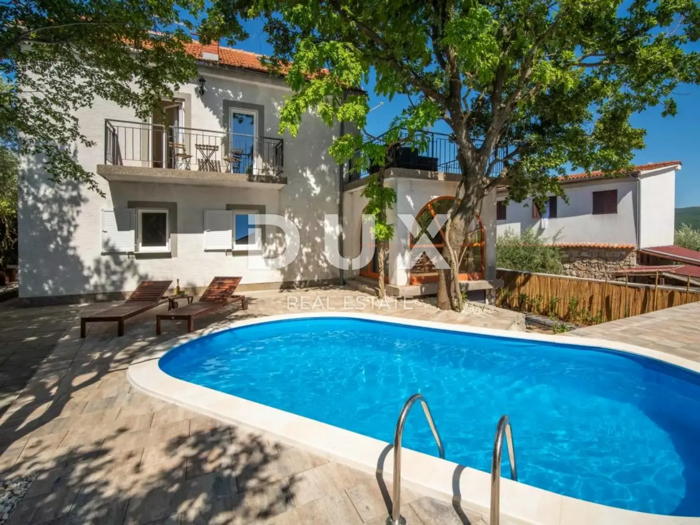 1728030054_tr_h-1200w-1600pr-truefo-auto-21-4f440e 8-bedroom Villa In Kornić, Croatia (250 M²)