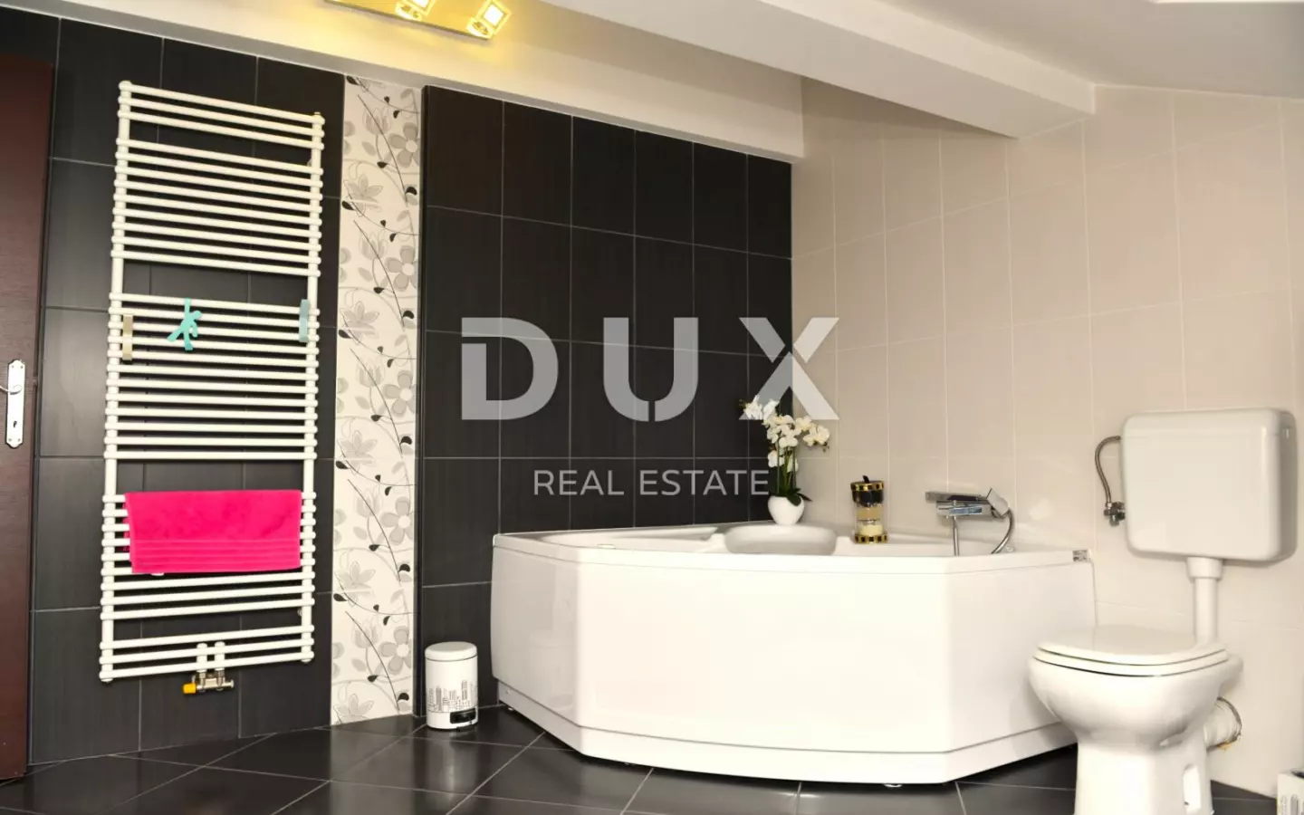 4-bedroom Apartment In Drenova, Croatia (186 M²)