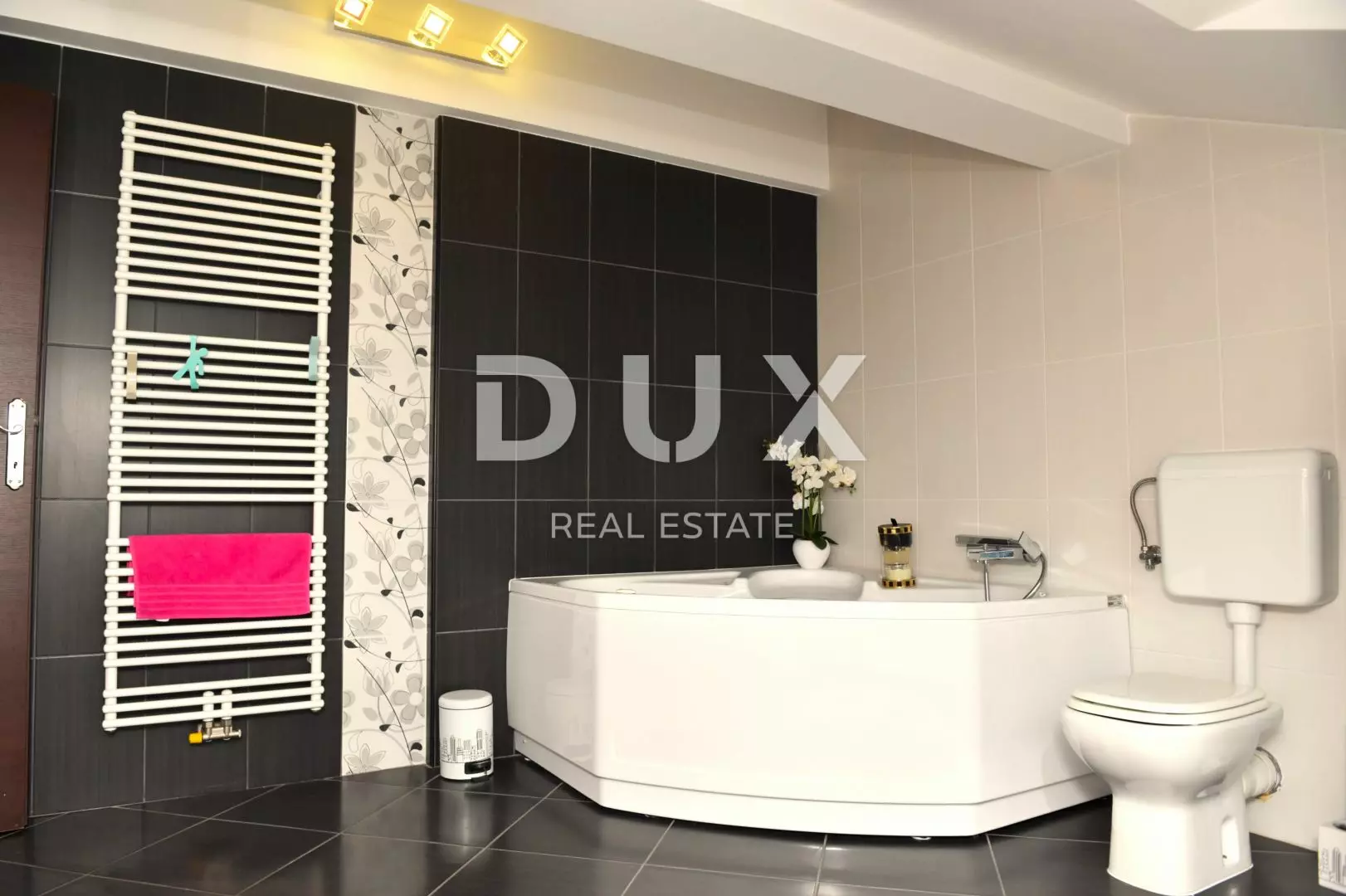 4-bedroom Apartment In Drenova, Croatia (186 M²)