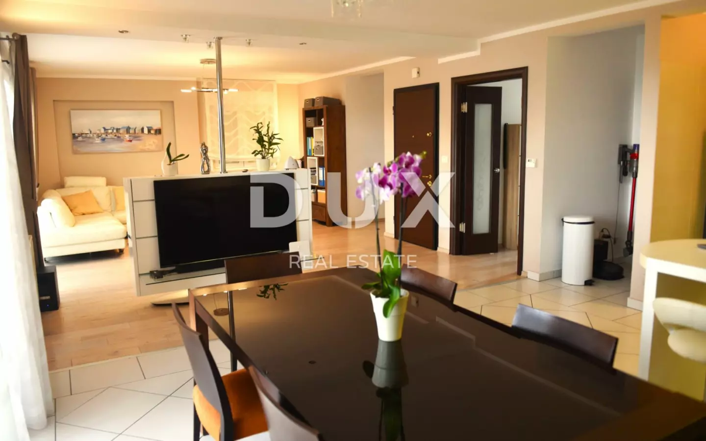 4-bedroom Apartment In Drenova, Croatia (186 M²)