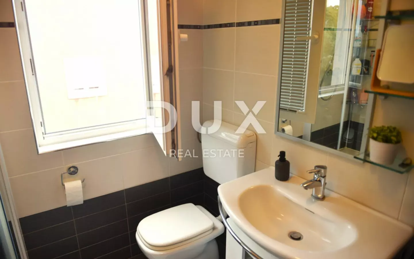 4-bedroom Apartment In Drenova, Croatia (186 M²)