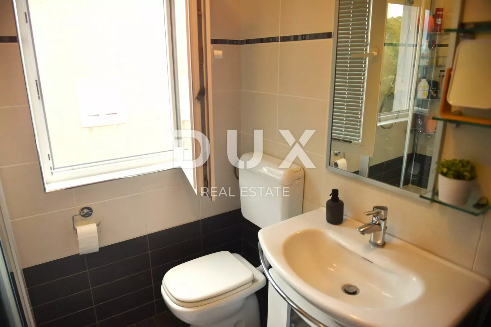4-bedroom Apartment In Drenova, Croatia (186 M²)