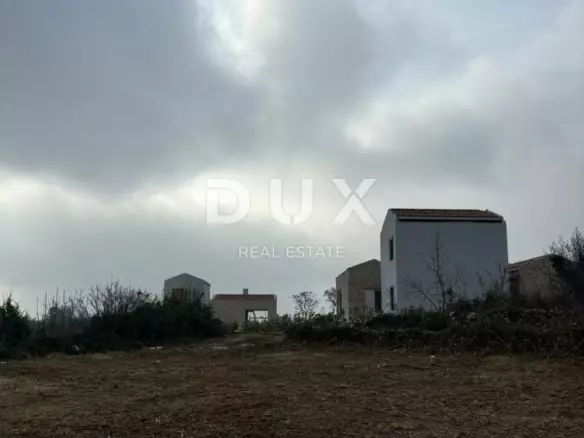Land In Filipana, Croatia (1.295 M²)