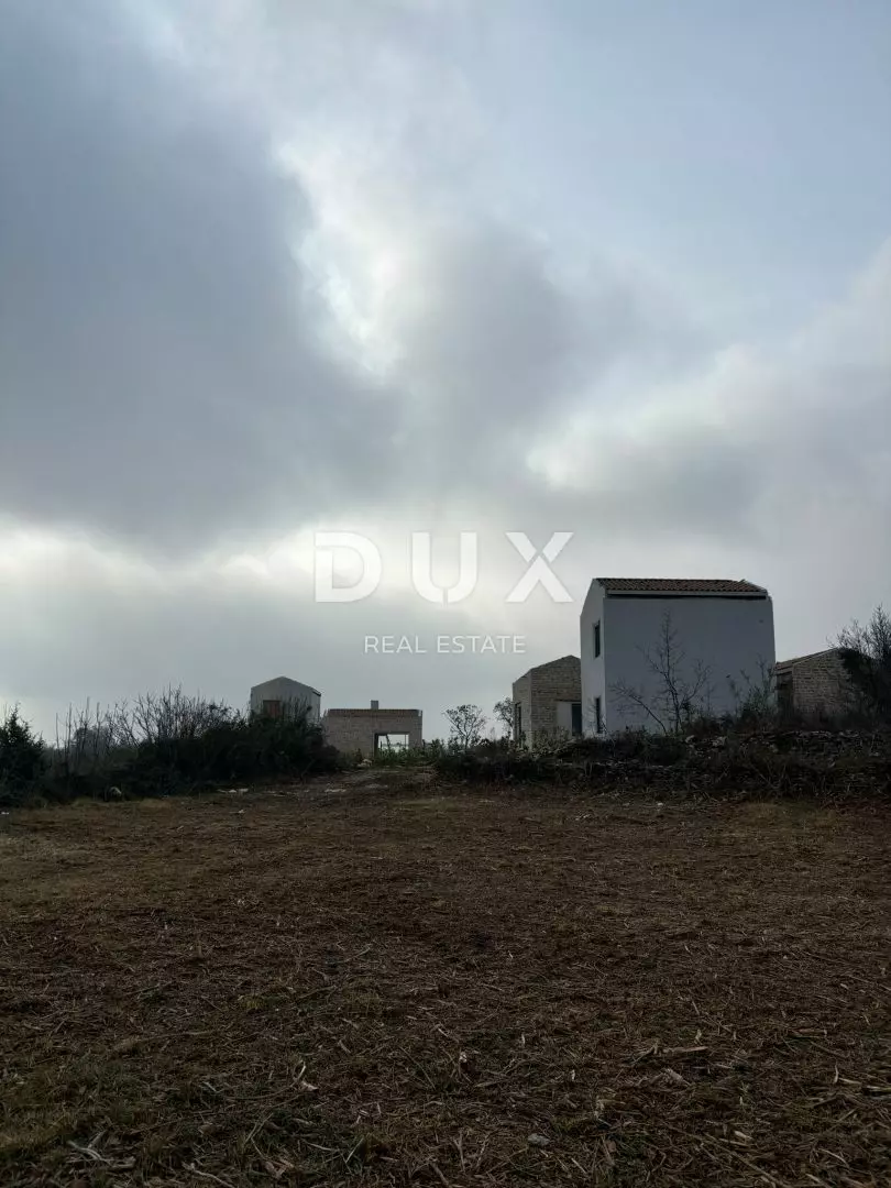 1736338640_whatsapp-image-2025-01-08-at-10-5e02b8 Land In Filipana, Croatia (1.295 M²)