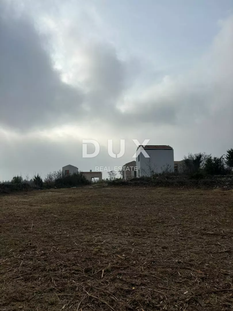 1736338645_whatsapp-image-2025-01-08-at-10-1853b3 Land In Filipana, Croatia (1.295 M²)
